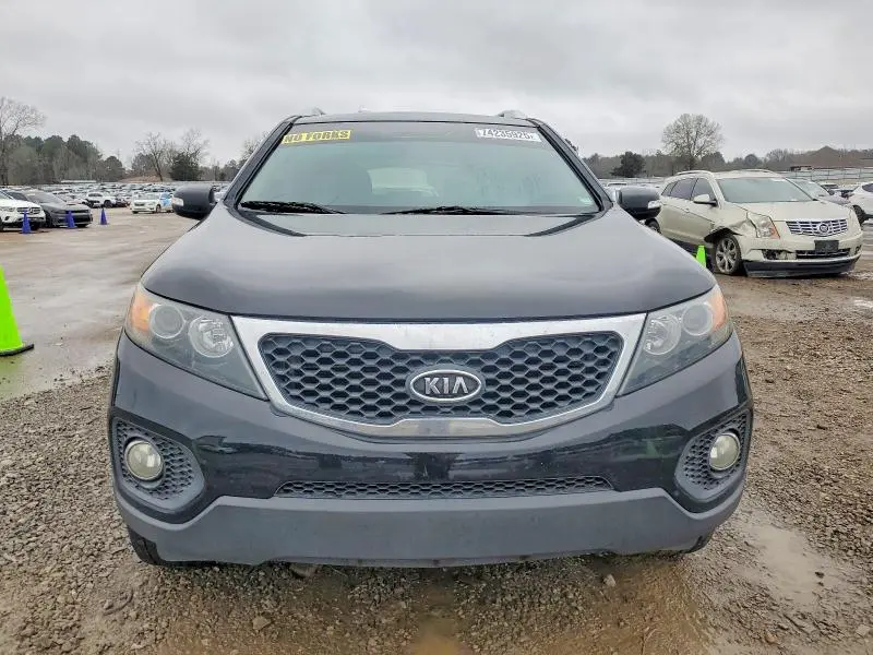 2013 KIA SORENTO LX  