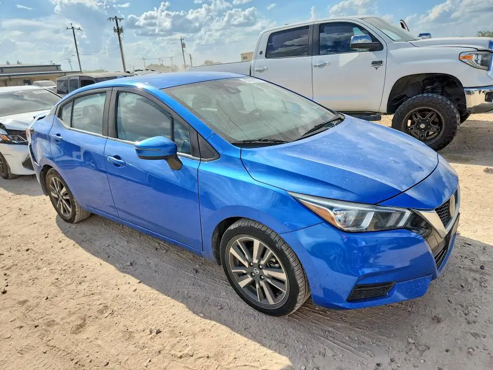 2021 NISSAN VERSA SV  