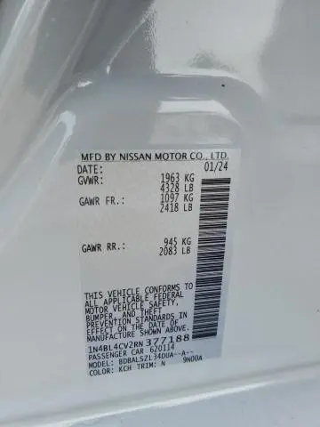 2024 NISSAN ALTIMA SR  