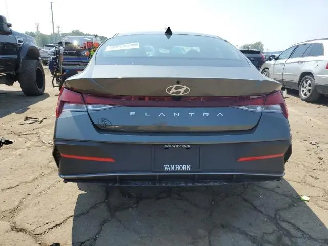 2024 HYUNDAI ELANTRA SE