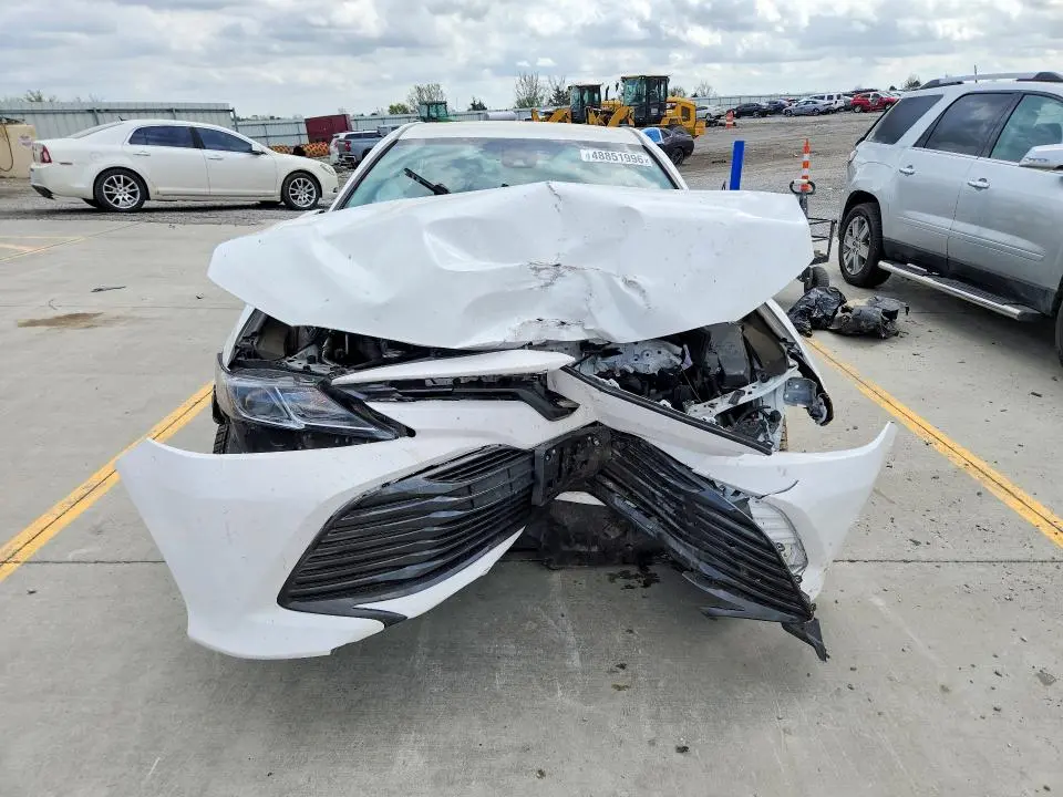 2019 TOYOTA CAMRY LE  