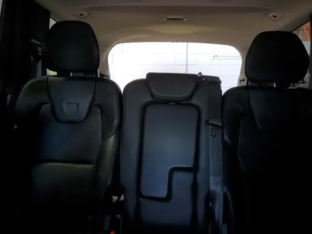 2021 VOLVO XC90 T6 MOMENTUM  