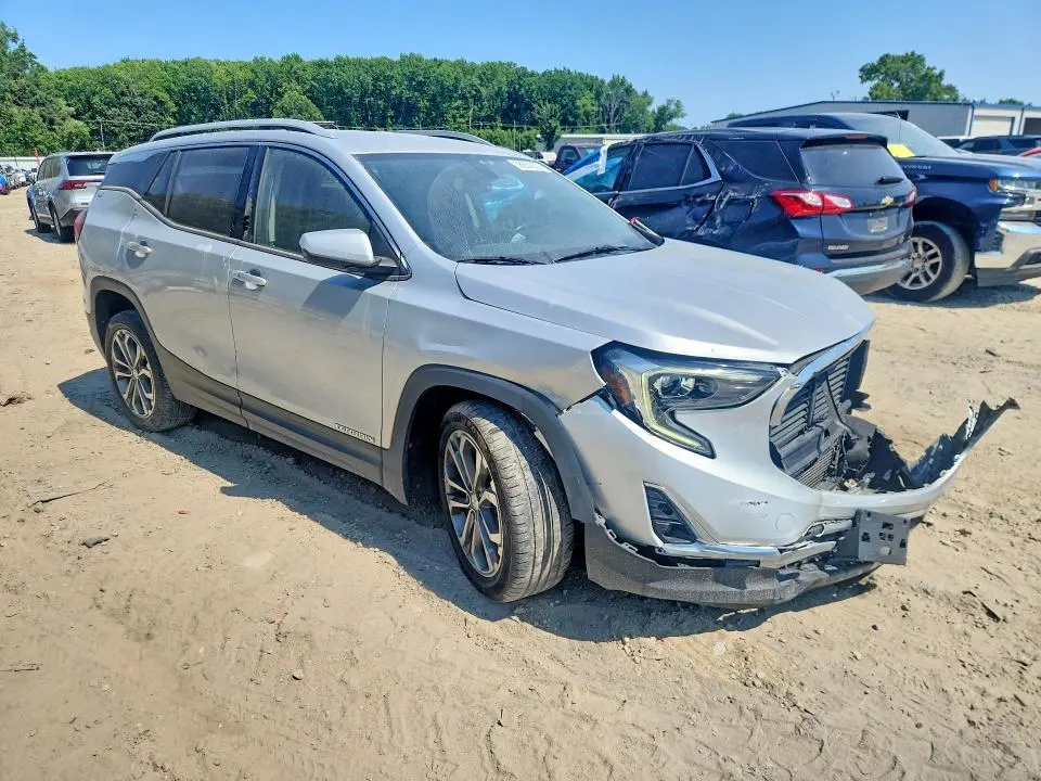 2019 GMC TERRAIN SLT  