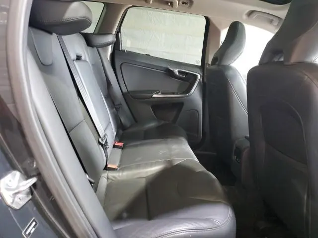 2015 VOLVO XC60 T6 PLATINUM  