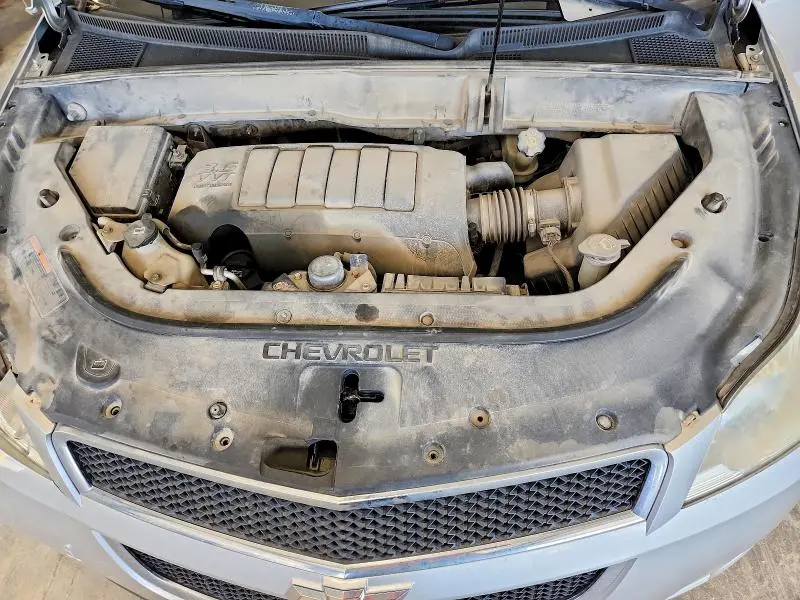 2011 CHEVROLET TRAVERSE LT  