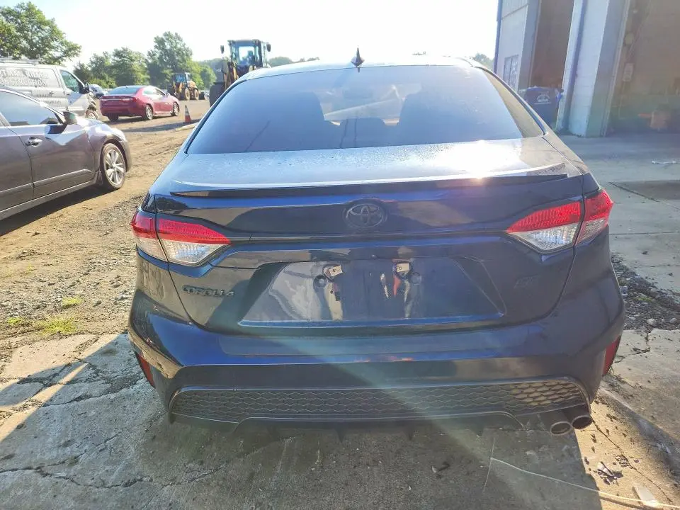 2021 TOYOTA COROLLA SE  