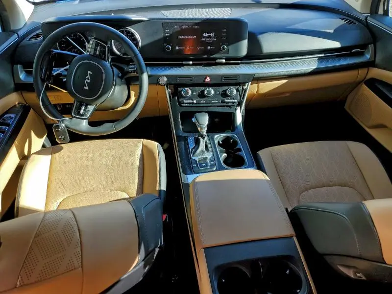 2023 KIA CARNIVAL LX  