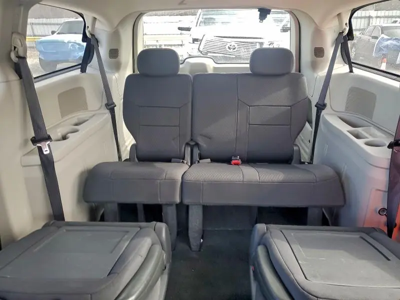 2010 DODGE GRAND CARAVAN SE  