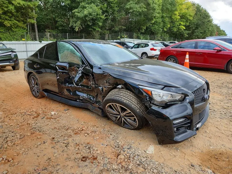2015 INFINITI Q50 SPORT  