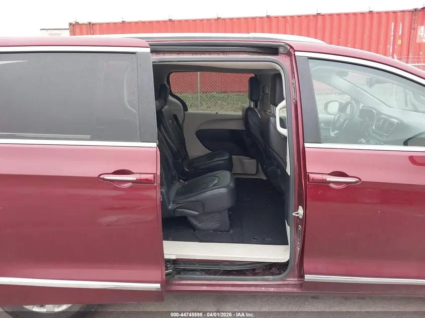 2018 CHRYSLER PACIFICA TOURING L