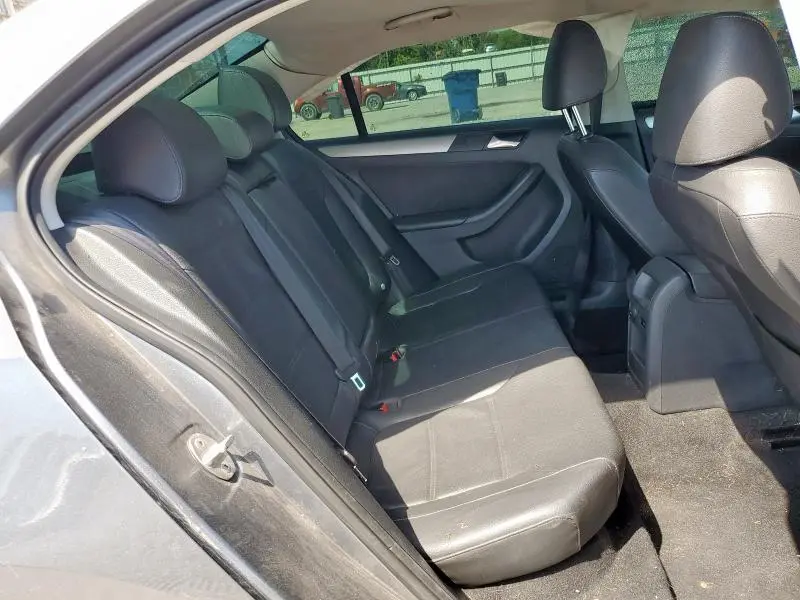 2014 VOLKSWAGEN JETTA SE  