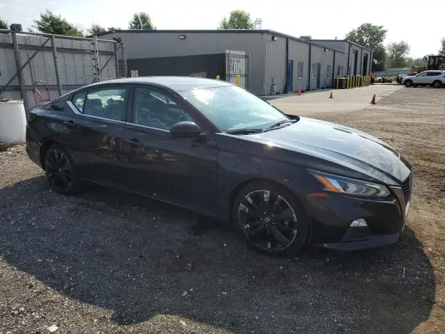 2021 NISSAN ALTIMA SR  
