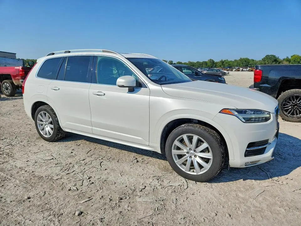 2019 VOLVO XC90 T6 MOMENTUM  