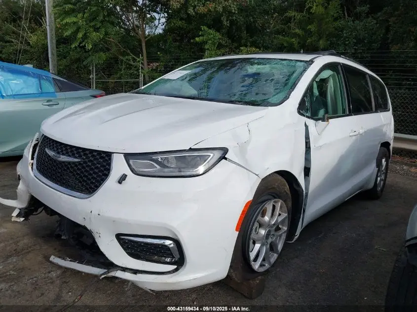 2022 CHRYSLER PACIFICA TOURING L