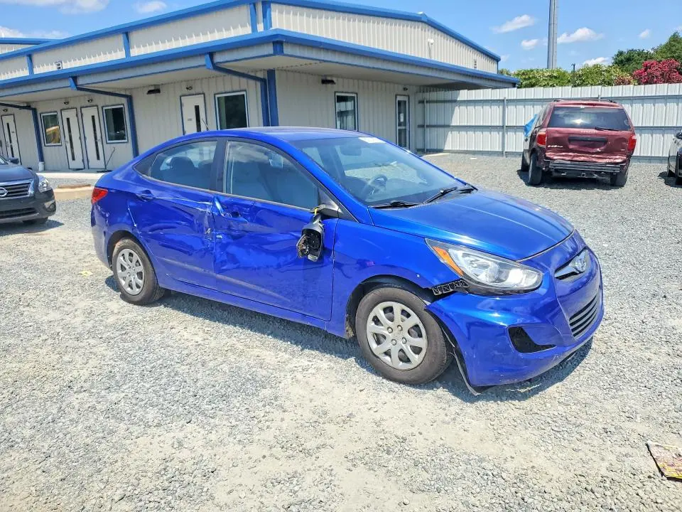 2013 HYUNDAI ACCENT GLS  