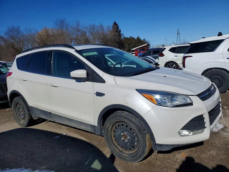 2014 FORD ESCAPE SE  