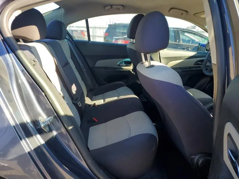 2013 CHEVROLET CRUZE LS  