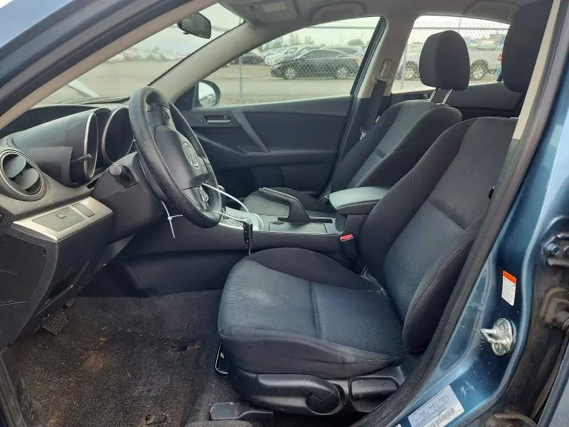 2010 MAZDA 3 I  