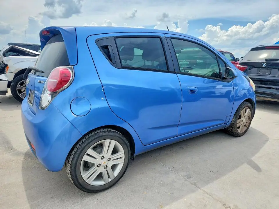 2014 CHEVROLET SPARK 1LT  