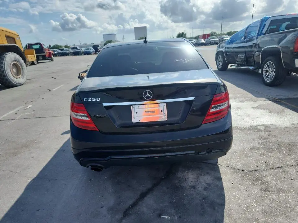 2014 MERCEDES-BENZ C 250  