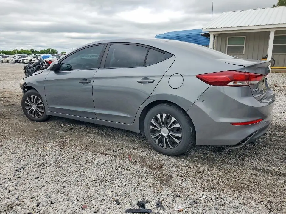 2018 HYUNDAI ELANTRA SE  