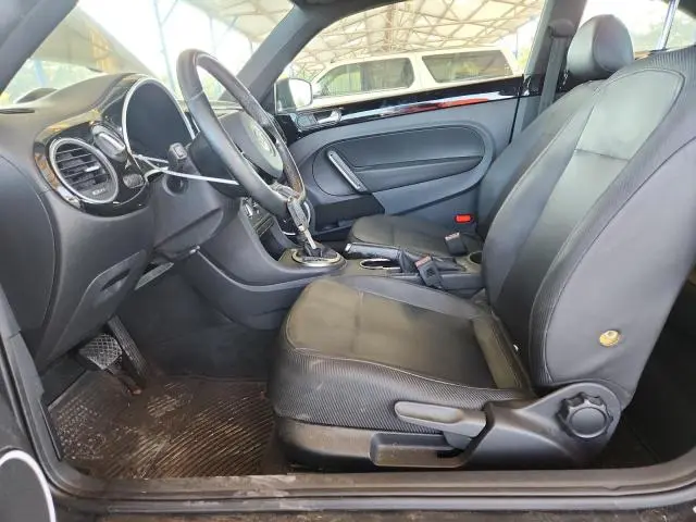 2012 VOLKSWAGEN BEETLE   
