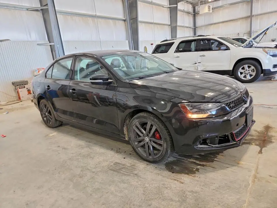 2014 VOLKSWAGEN JETTA SE  