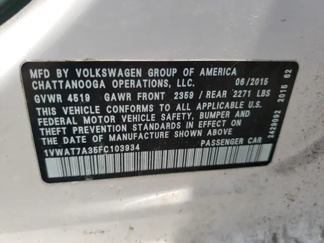 2015 VOLKSWAGEN PASSAT S  