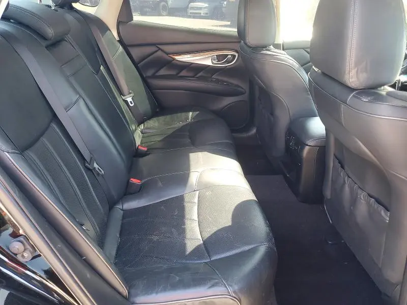 2012 INFINITI M37 X  