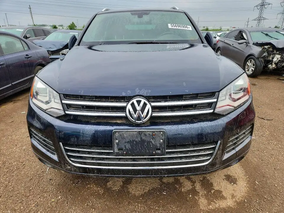 2014 VOLKSWAGEN TOUAREG V6 TDI  