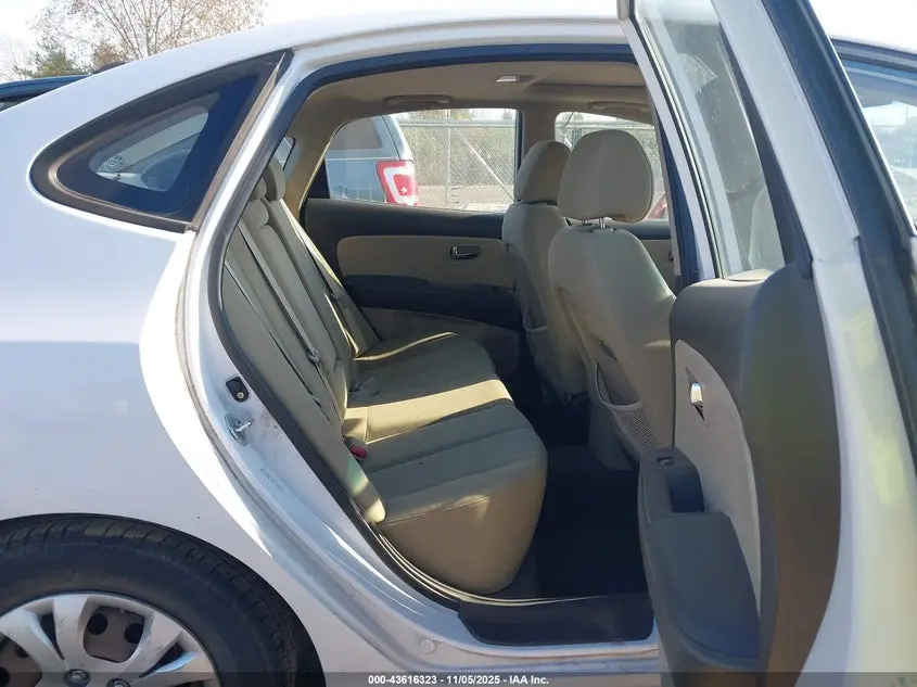 2010 HYUNDAI ELANTRA GLS