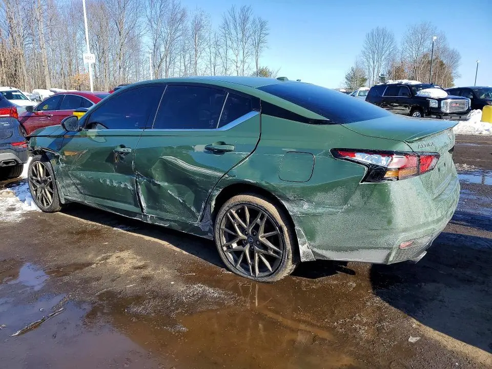 2025 NISSAN ALTIMA SR  