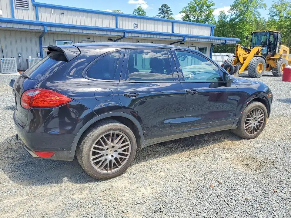 2013 PORSCHE CAYENNE   