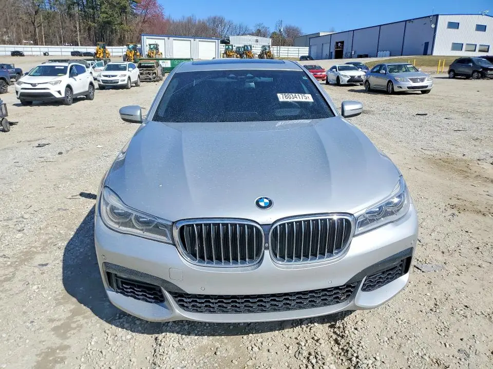 2016 BMW 750 XI  