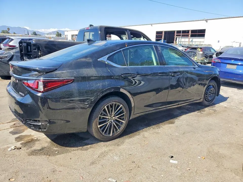 2025 LEXUS ES 300H BASE  