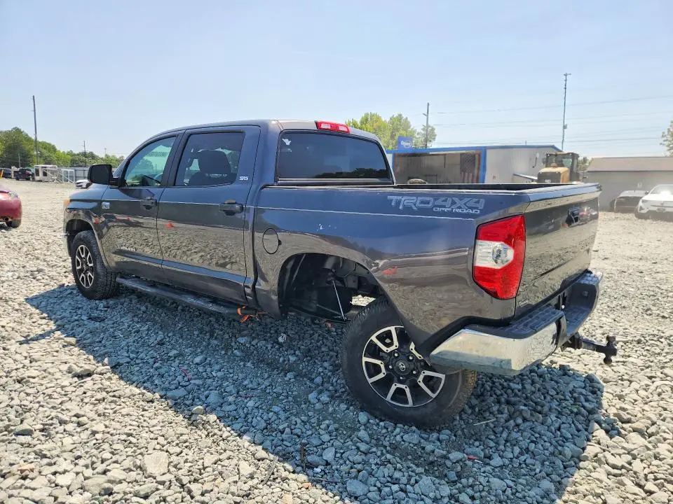 2015 TOYOTA TUNDRA SR5  