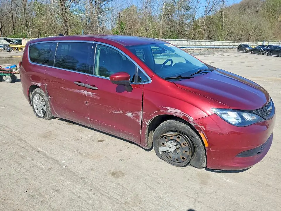 2020 CHRYSLER VOYAGER L  