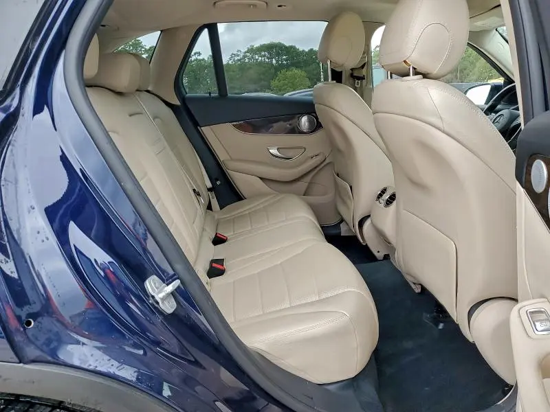 2016 MERCEDES-BENZ GLC 300  