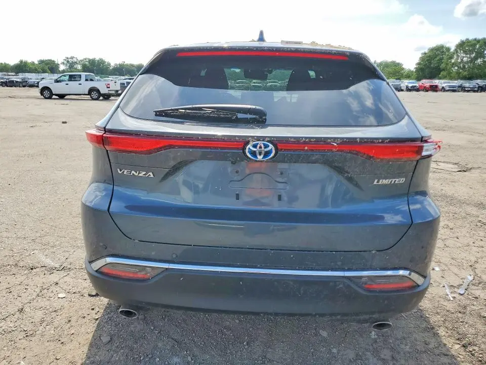 2024 TOYOTA VENZA LIMITED  