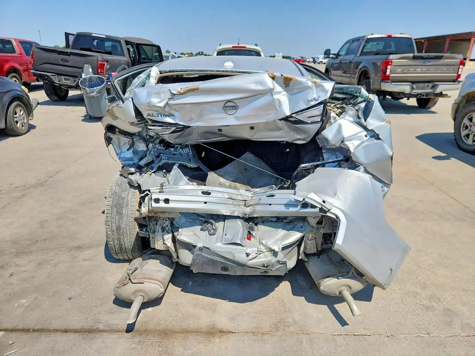 2024 NISSAN ALTIMA SV  