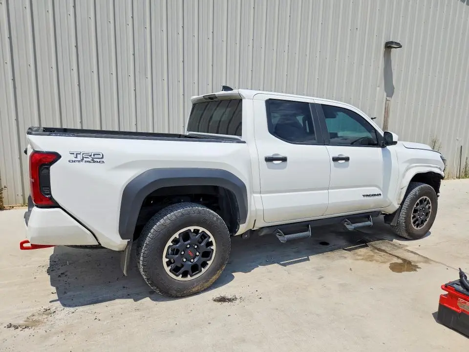 2024 TOYOTA TACOMA TRD OFF-ROAD  