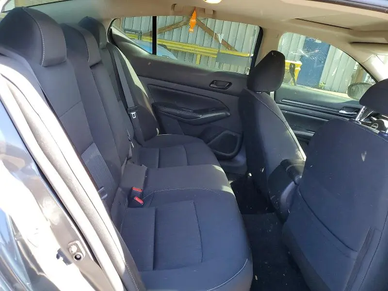 2024 NISSAN ALTIMA SV  