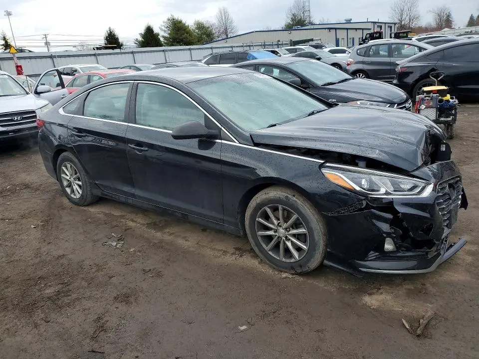 2018 HYUNDAI SONATA SE  
