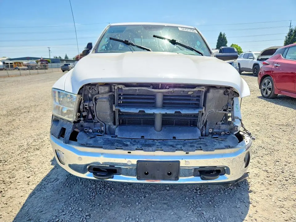 2018 RAM 1500 SLT  