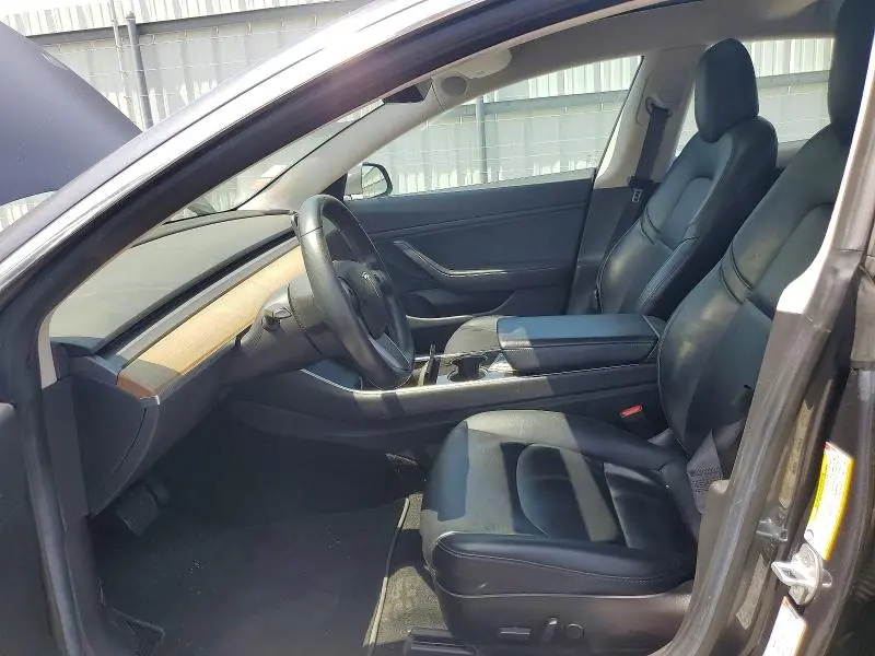 2017 TESLA MODEL 3   