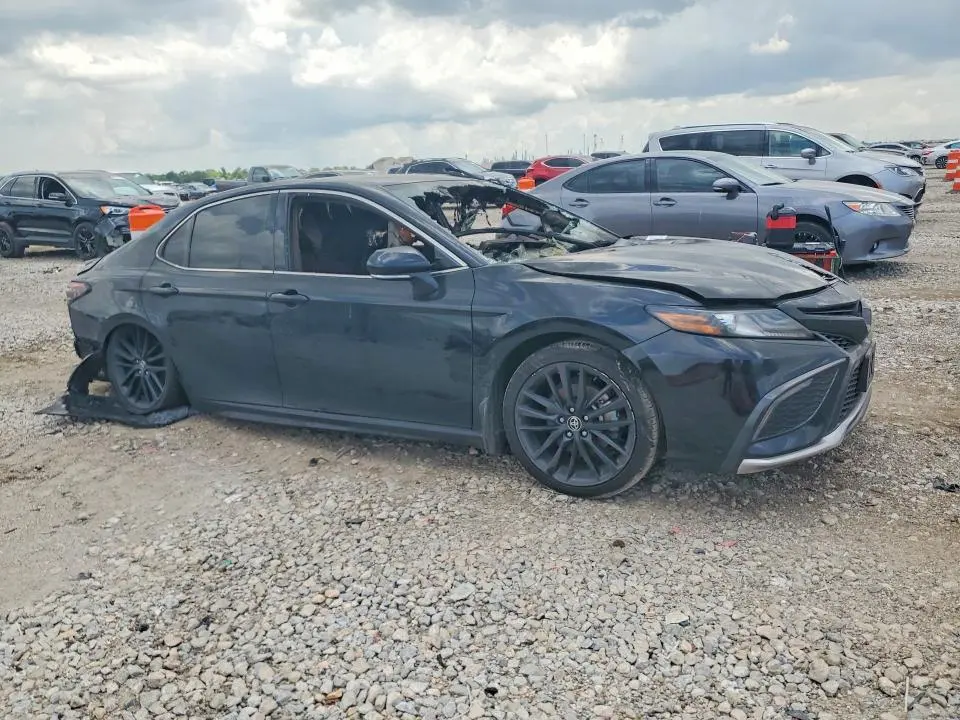 2022 TOYOTA CAMRY XSE  