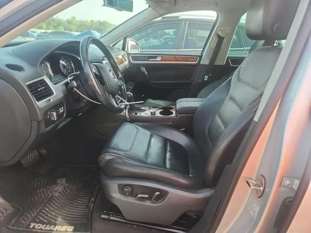 2011 VOLKSWAGEN TOUAREG V6 TDI  