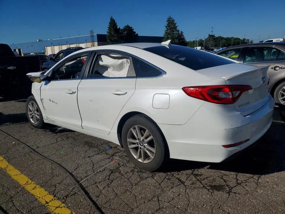 2017 HYUNDAI SONATA SE  