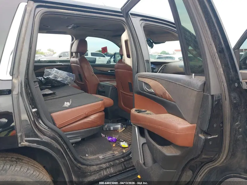 2019 CADILLAC ESCALADE PREMIUM LUXURY