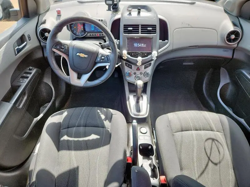 2016 CHEVROLET SONIC LT  